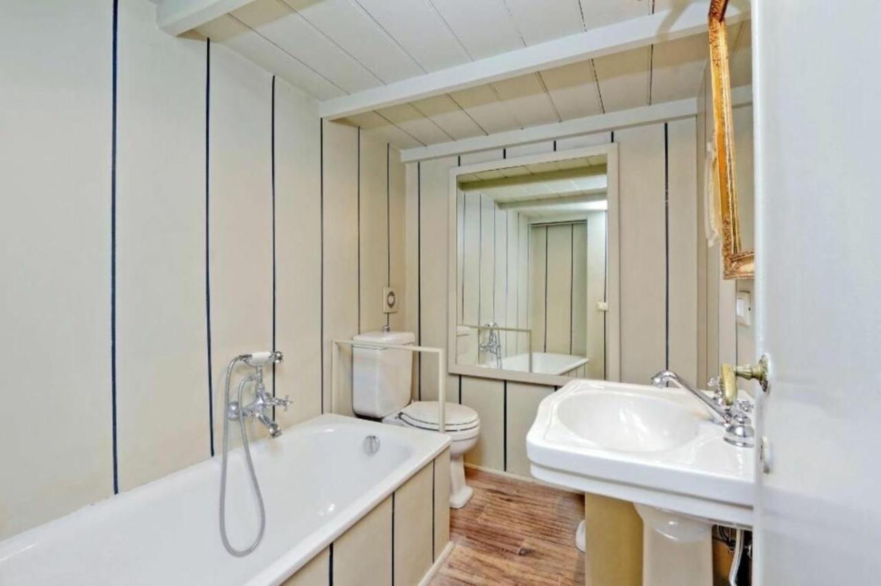 Studio Apt In Rome City Centre Via Gregoriana By Halldis ภายนอก รูปภาพ